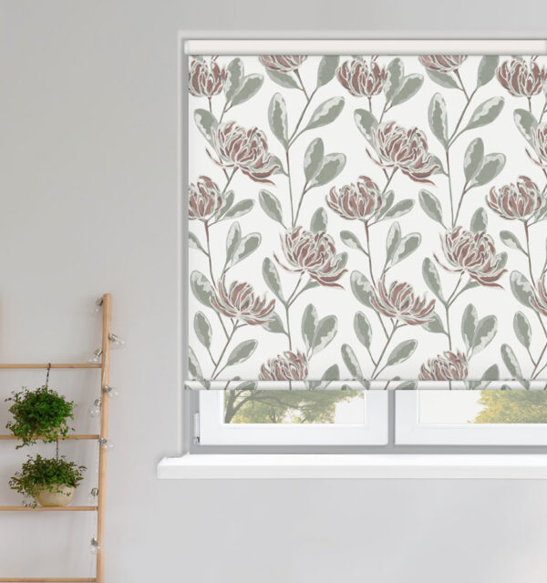 CHRYSANTHEMUM COTSWOLDS Roller Blinds by Louvolite