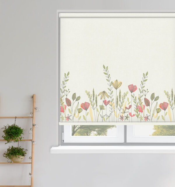 WILD GARDEN POPPY Roller Blinds by Louvolite